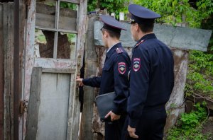 Два товарища из Городищенского района похитили кровельное покрытие со склада